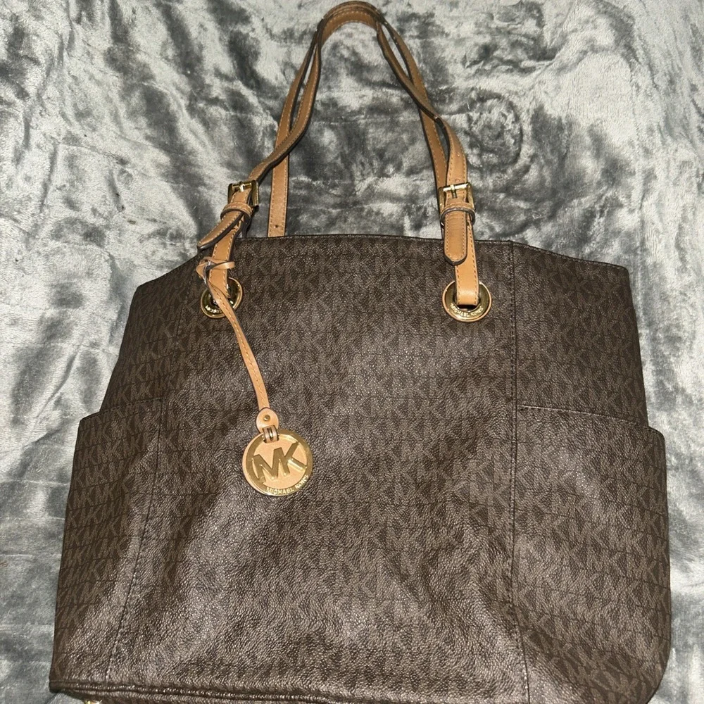 Michael Kors Jet Set Travel Large Mk Signature Logo Tote Handbag Brown 30S11T4B